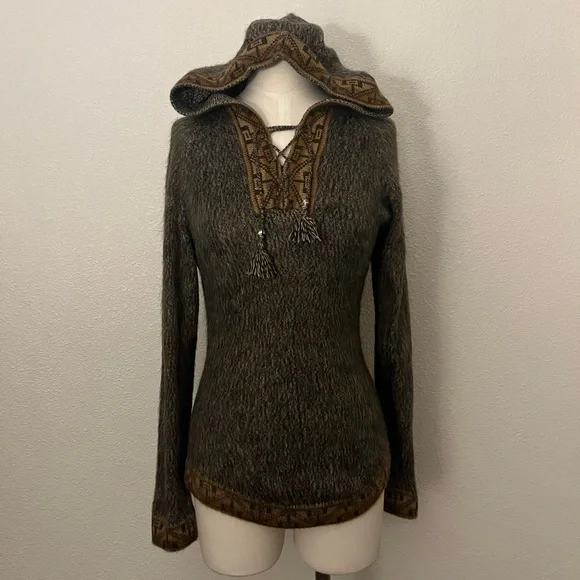 Women’s Tejido Parillo Alpaca Hoodie - Picture 2 of 8